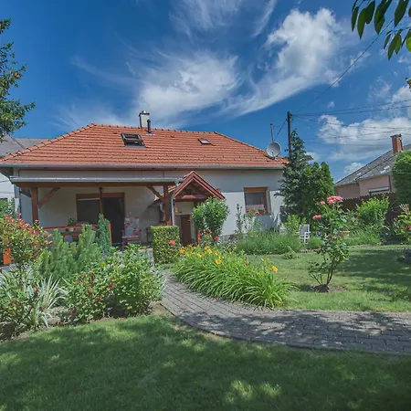 Voelgykapu Vendeghaz Apartament Monostorapáti