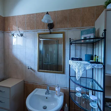 Voelgykapu Vendeghaz Apartament *